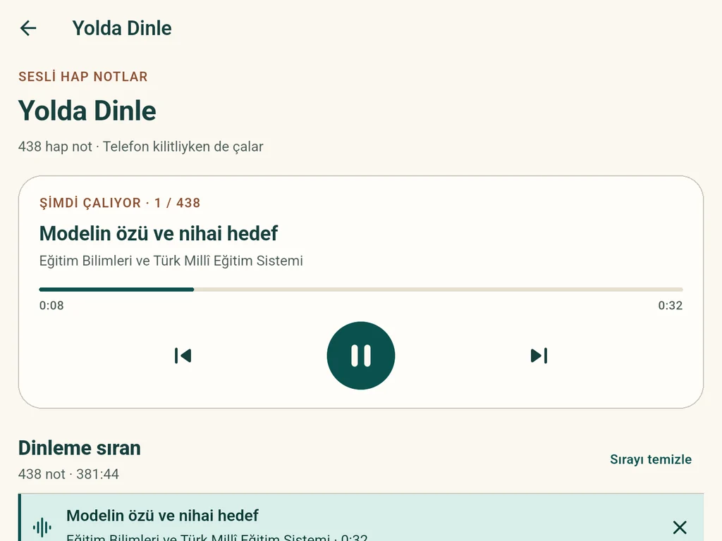 AGS Çalışma'da Yolda Dinle ekranı: sesli tekrar sırası çalıyor